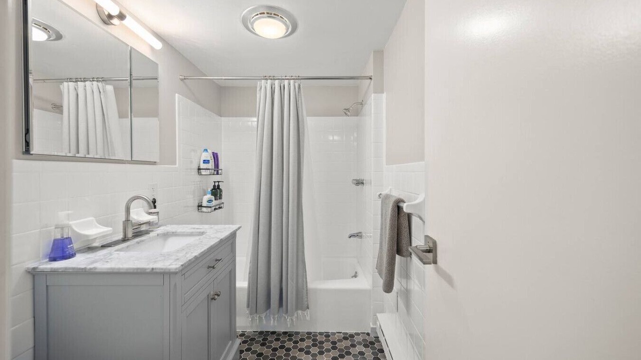 Photo of Bathroom in Hudson