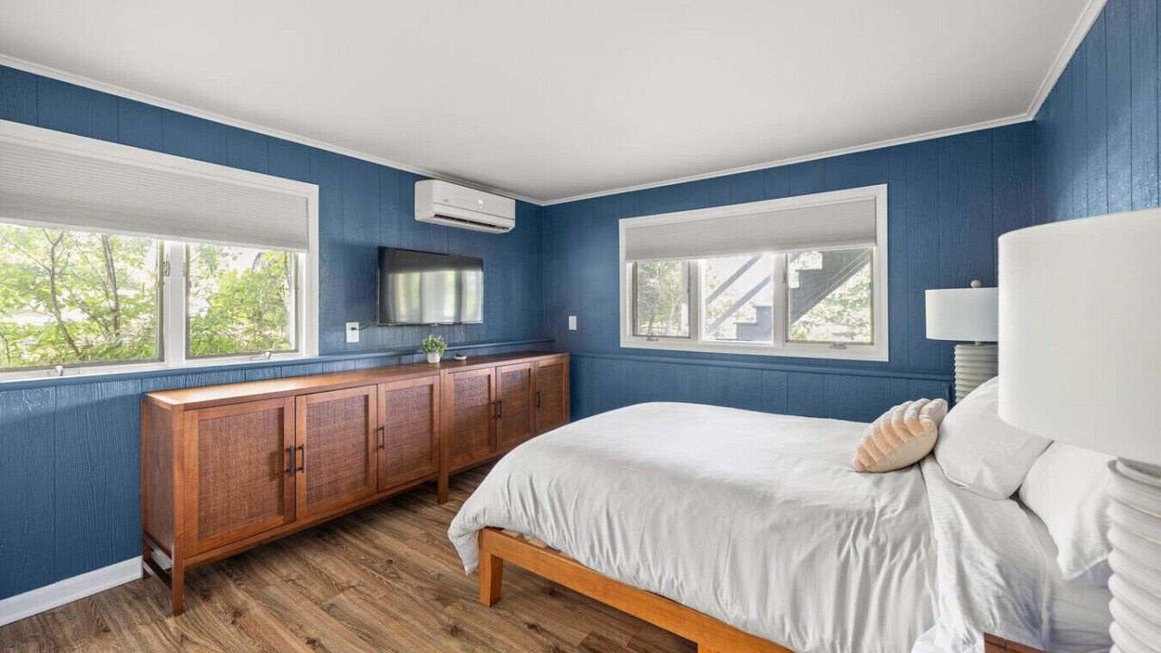 Photo of Bedroom in Hudson