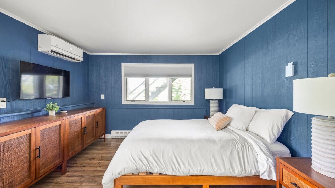 Photo of Bedroom in Hudson