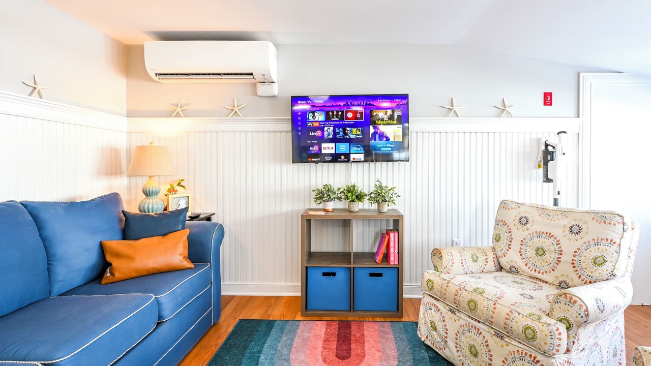 Photo of Livingroom in Camp Ellis