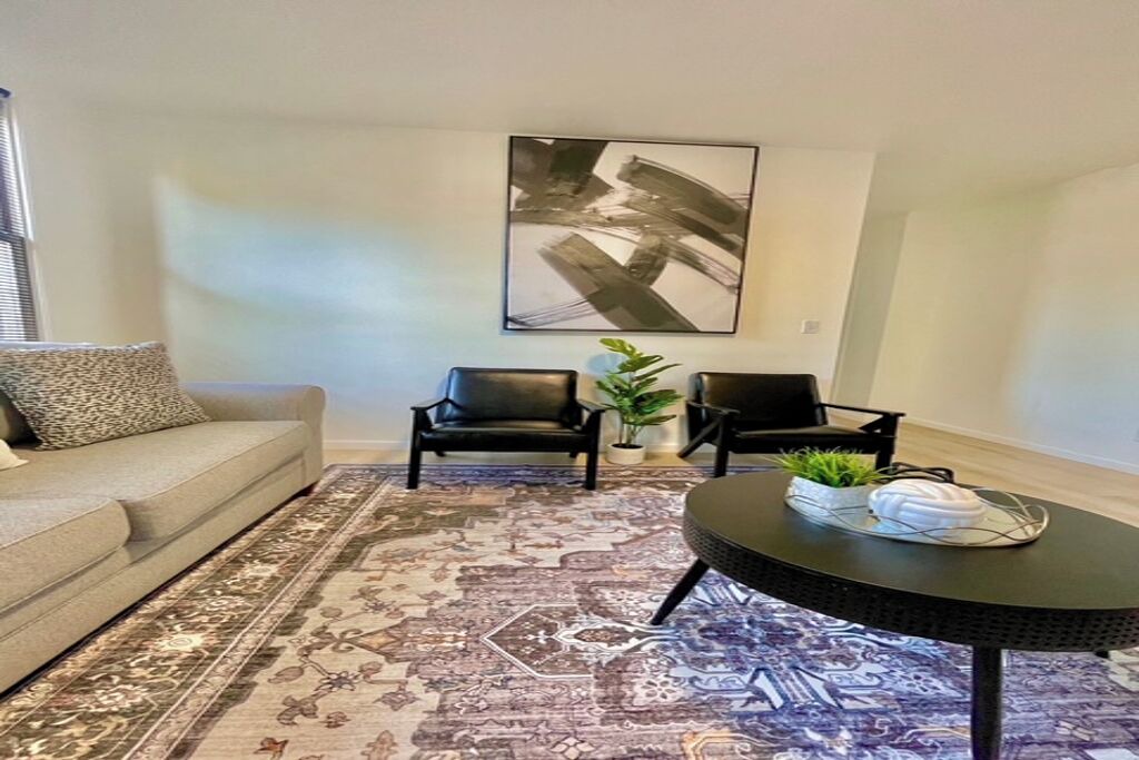 Photo of Livingroom in East Orange