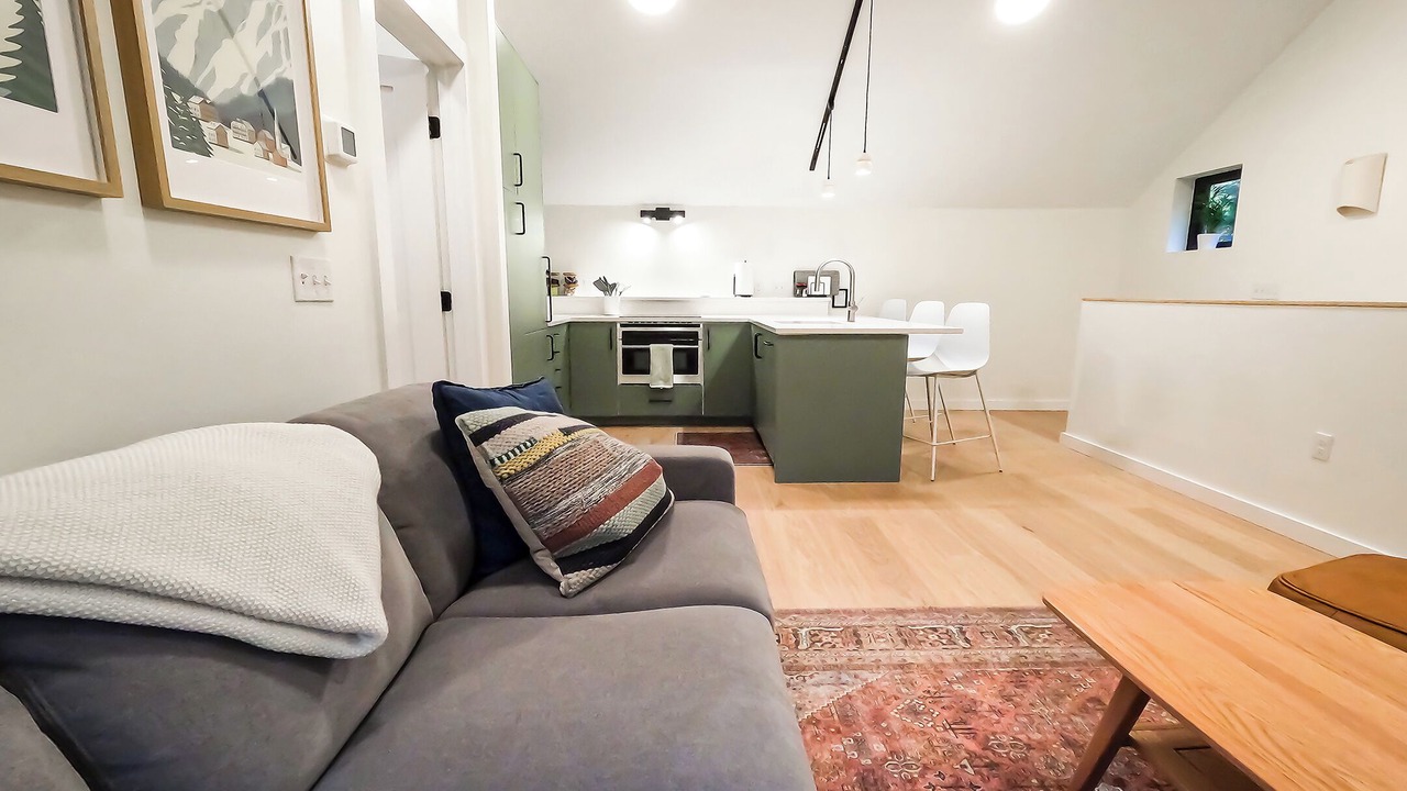 Photo of Livingroom in Warren