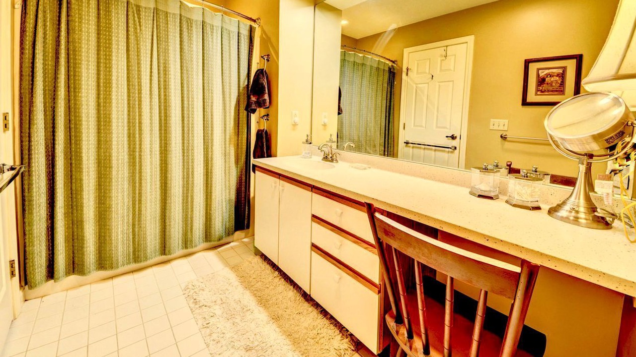 Photo of Bathroom in Carroll