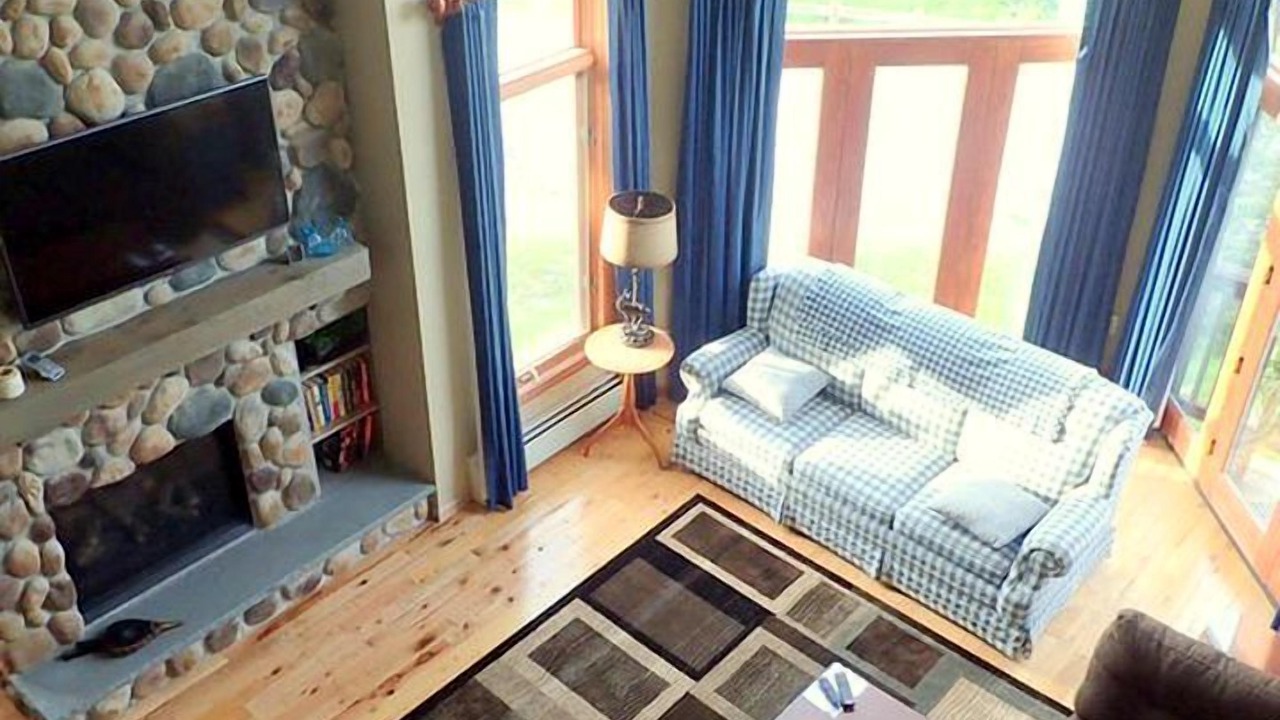 Photo of Livingroom in Carroll