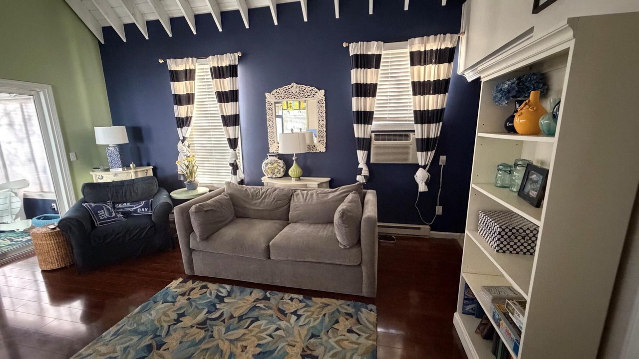 Photo of Livingroom in Summer Village