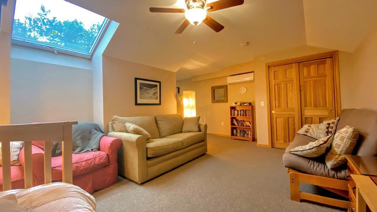 Photo of Livingroom in Carroll