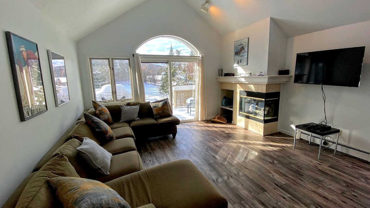 Photo of Livingroom in Carroll