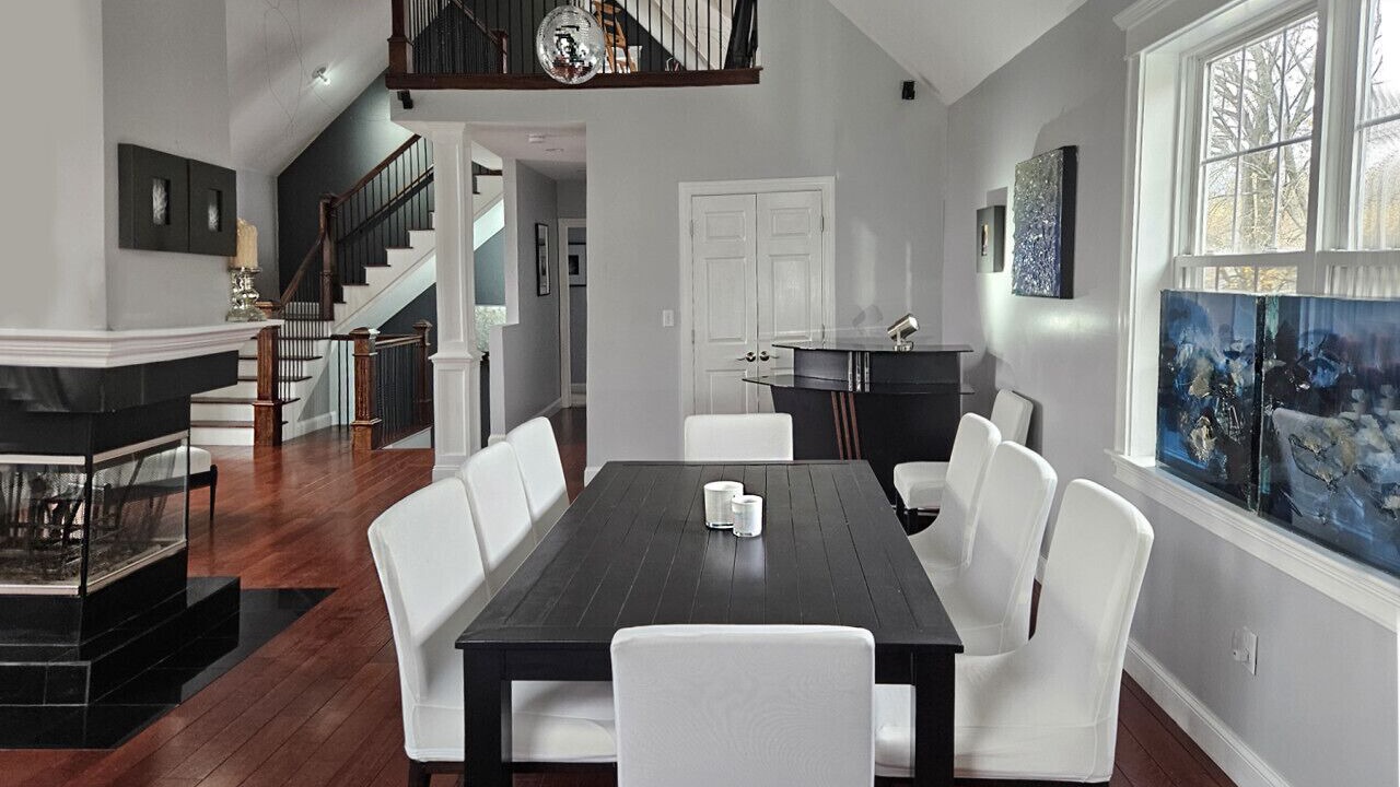 Photo of Livingroom in North Waltham