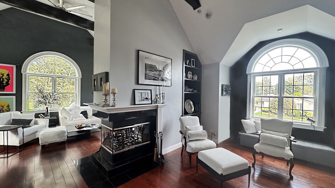 Photo of Livingroom in North Waltham