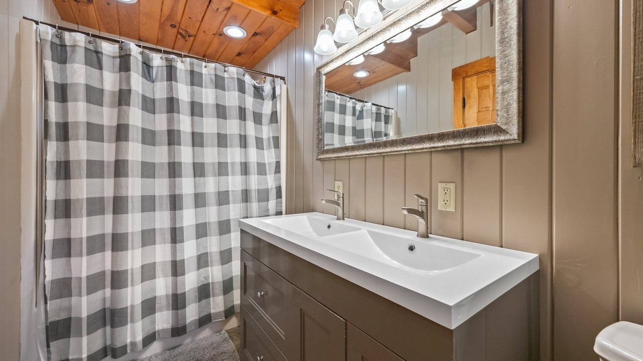 Photo of Bathroom in Rangeley