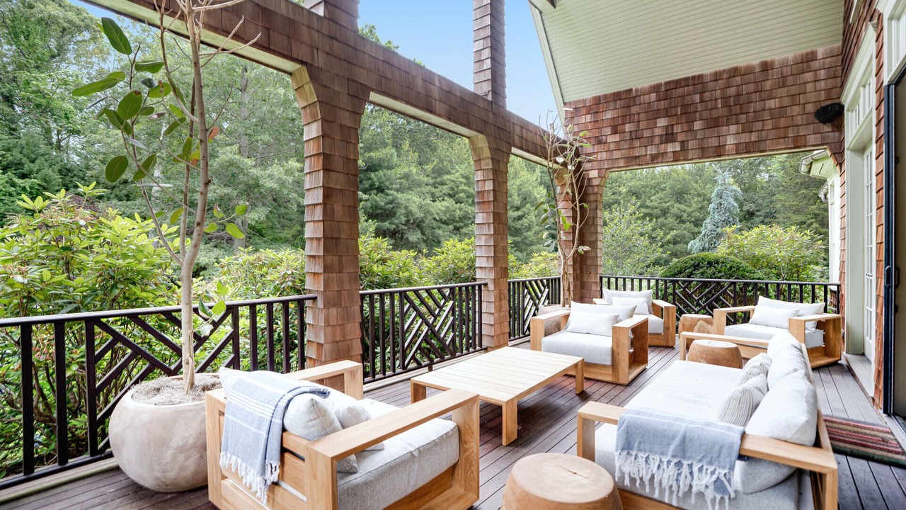 Photo of Patio Balcony in North Haven