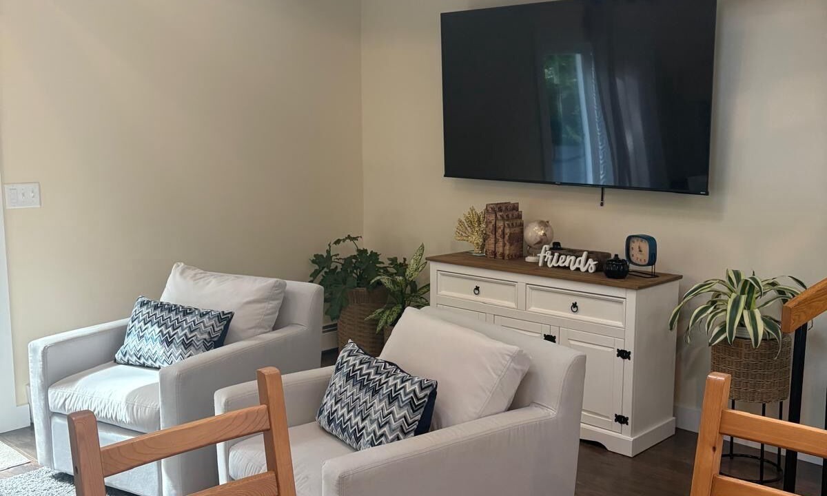 Photo of Livingroom in Vineyard Haven