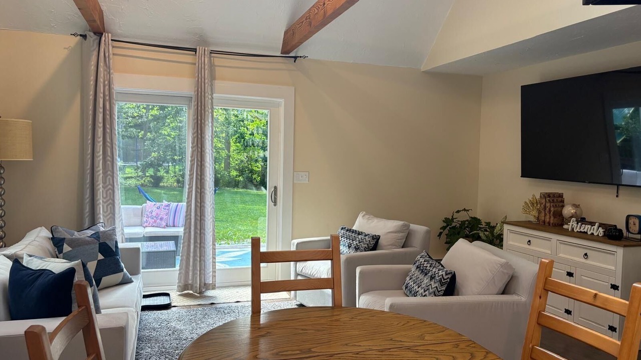 Photo of Livingroom in Vineyard Haven