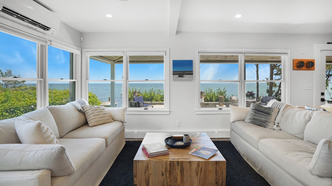 Photo of Livingroom in Oak Bluffs