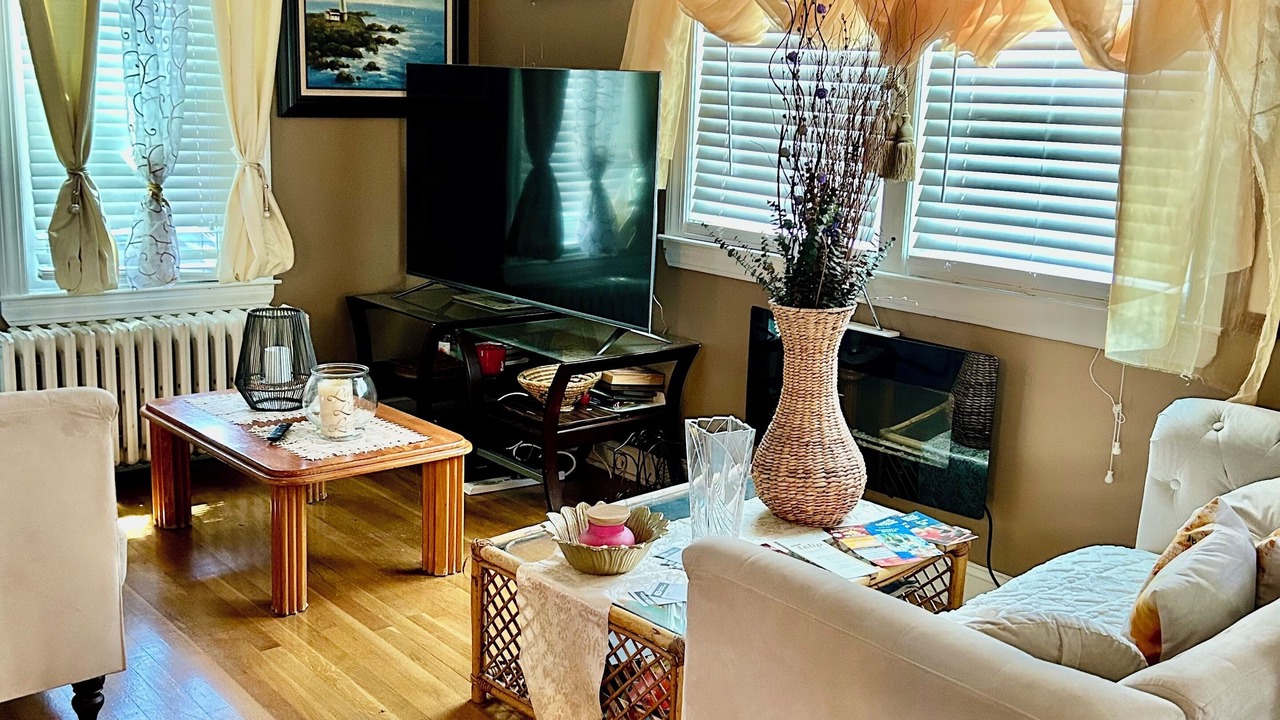Photo of Livingroom in Stoneham