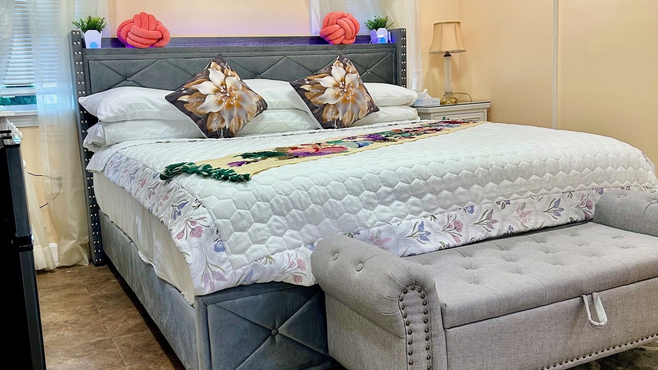 Photo of Bedroom in Stoneham