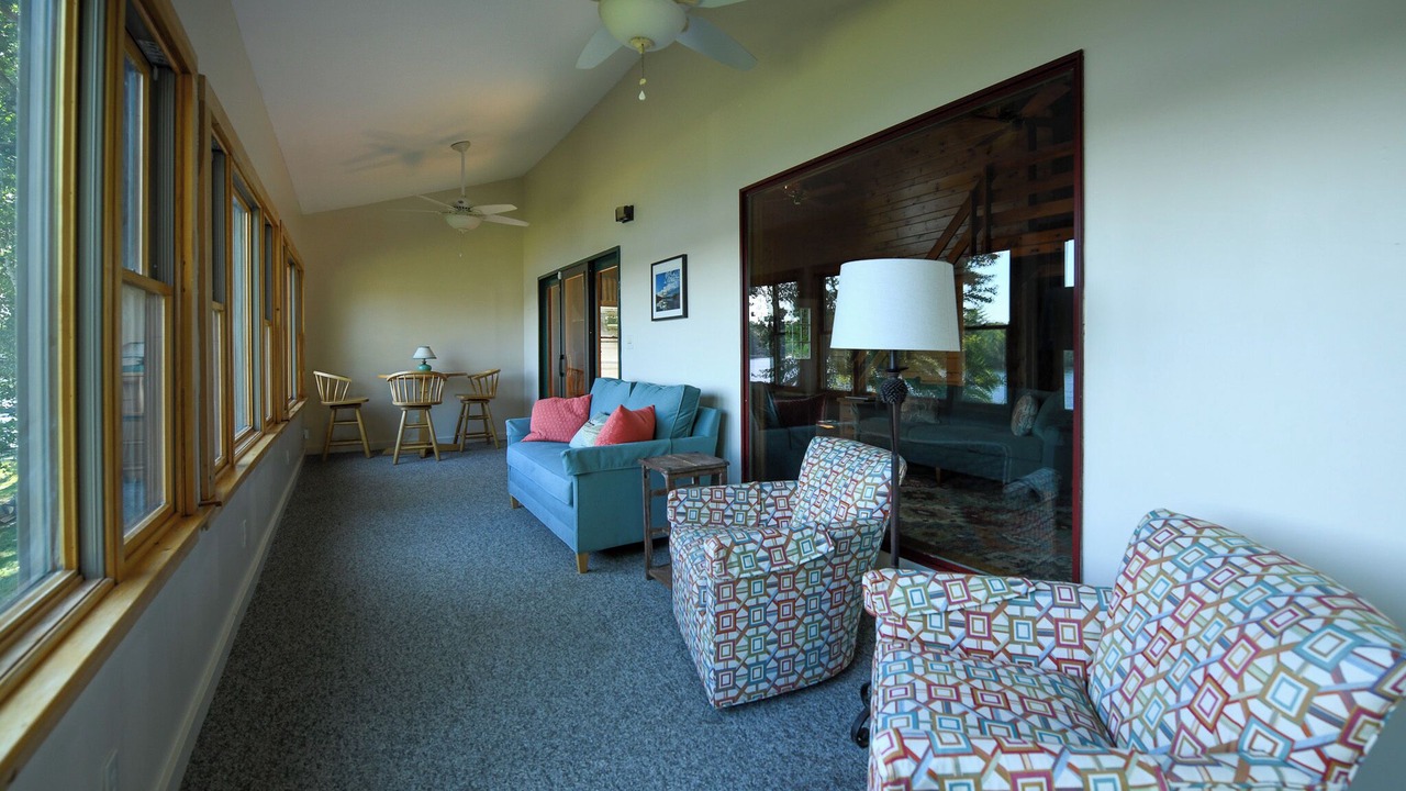 Photo of Livingroom in Raymond