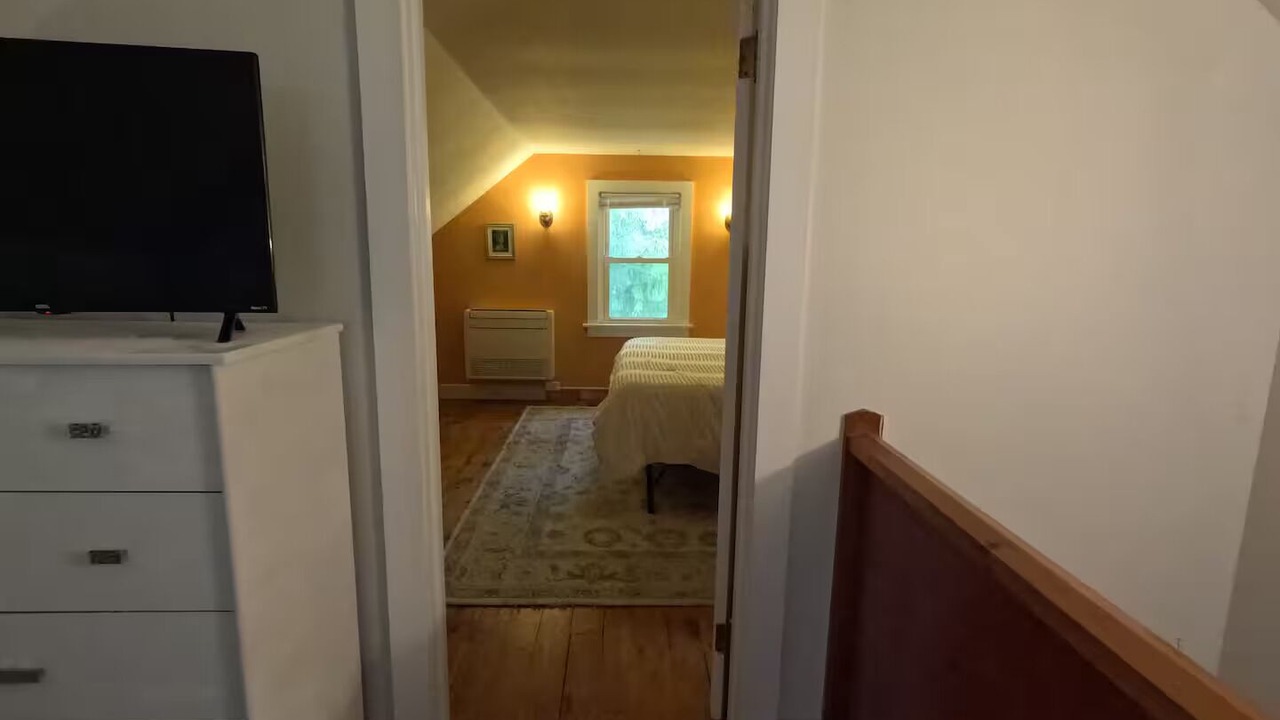 Photo of Bedroom in Ithaca