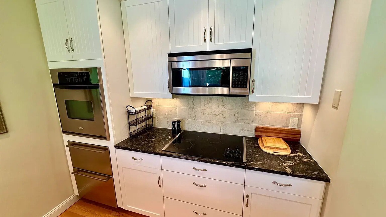 Photo of Kitchen in Warren