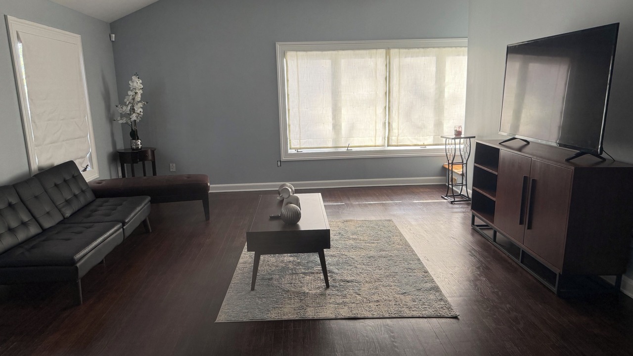Photo of Livingroom in Norwalk