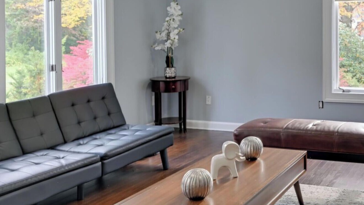 Photo of Livingroom in Norwalk