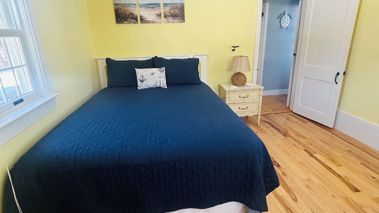 Photo of Bedroom in Dennis