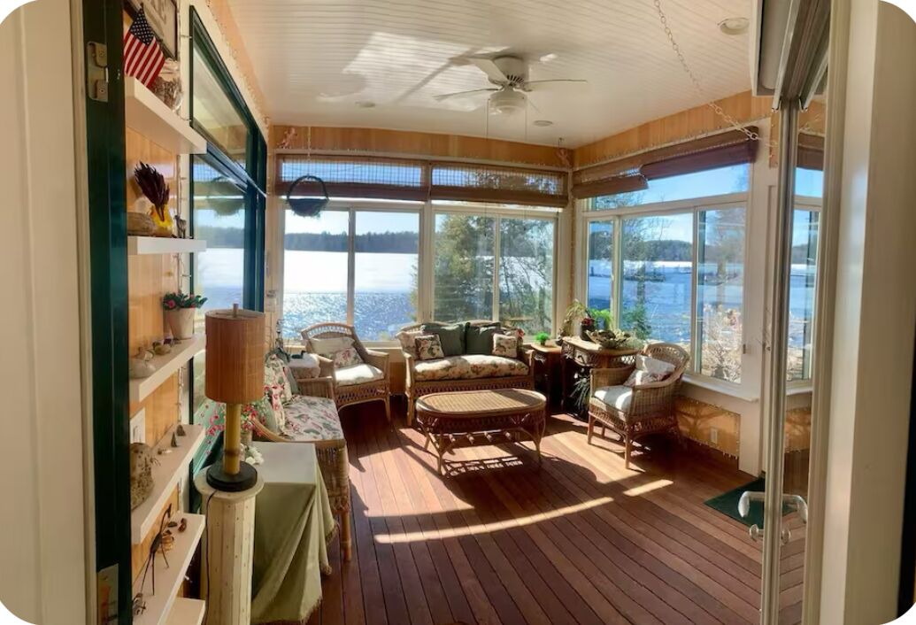 Photo of Livingroom in Center Tuftonboro