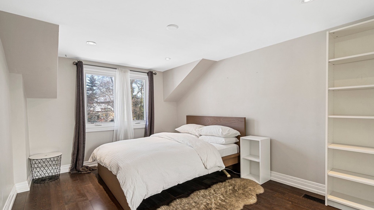 Photo of Bedroom in Willowdale