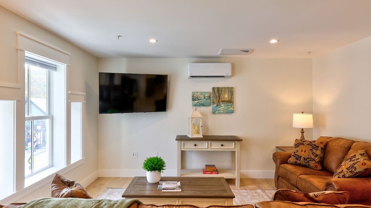Photo of Livingroom in Stowe