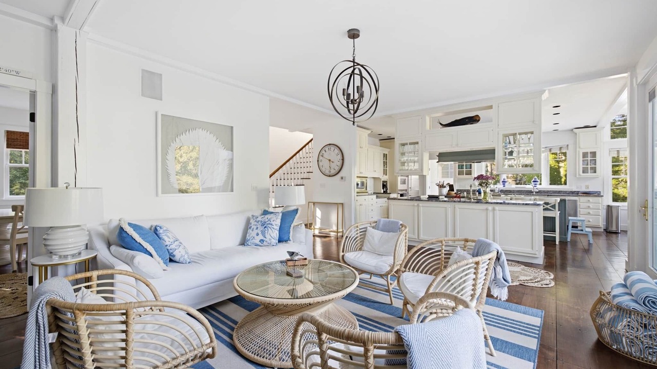 Photo of Livingroom in Fortunes Rocks