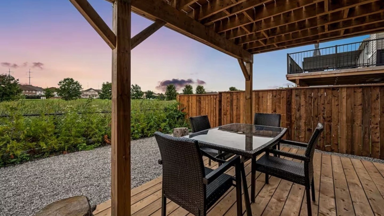 Photo of Outdoor in Ottawa Division