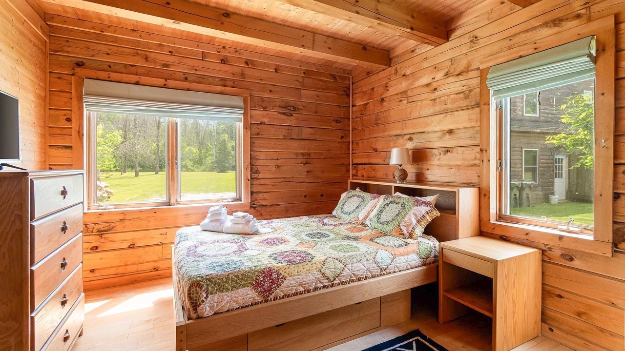 Photo of Bedroom in North Hero