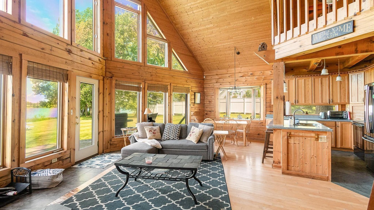 Photo of Livingroom in North Hero