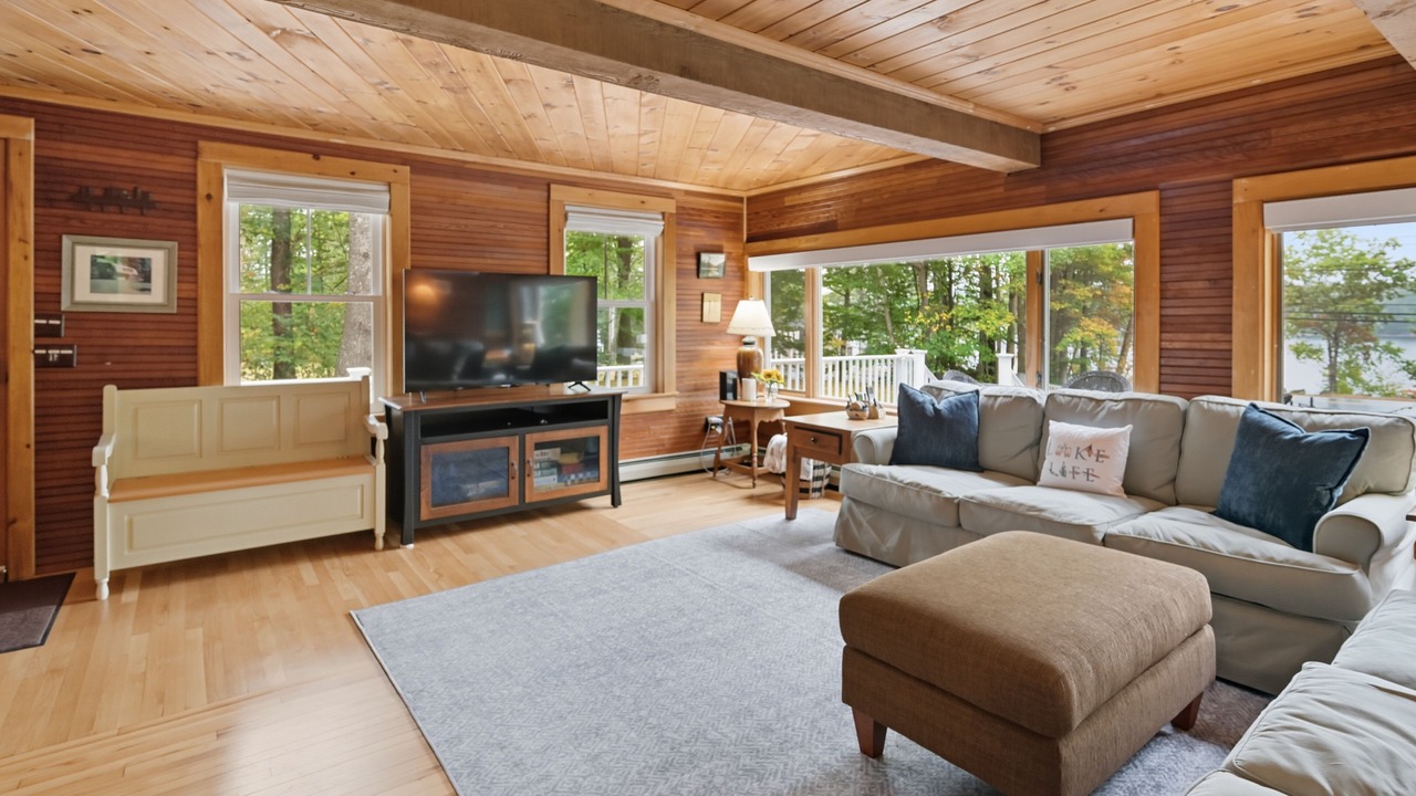 Photo of Livingroom in Bridgewater