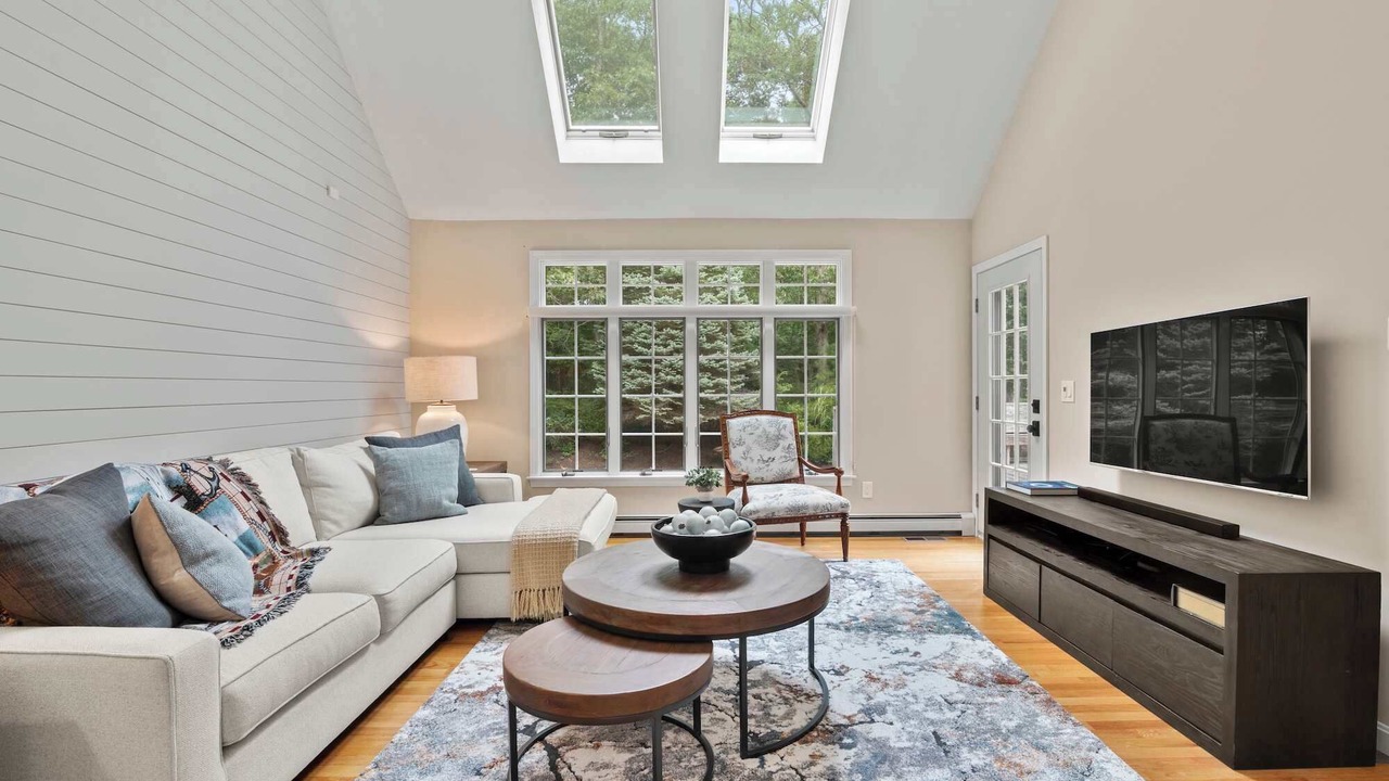 Photo of Livingroom in East Dennis