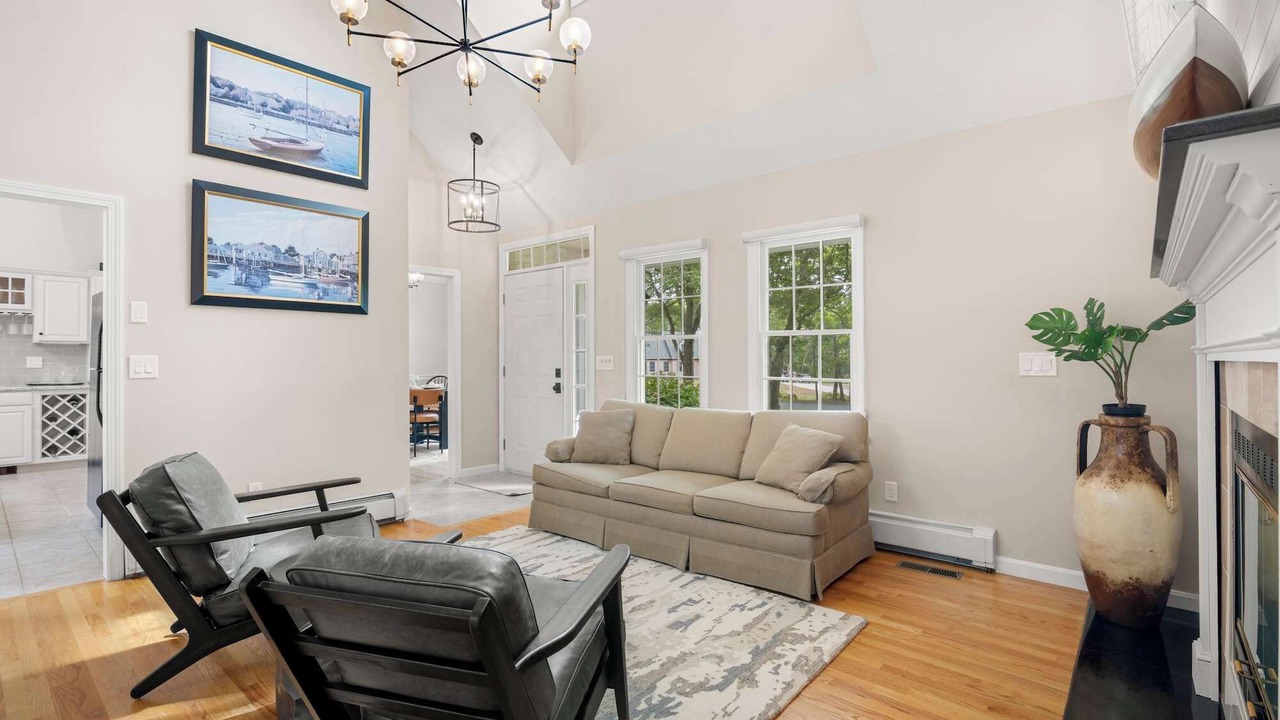 Photo of Livingroom in East Dennis