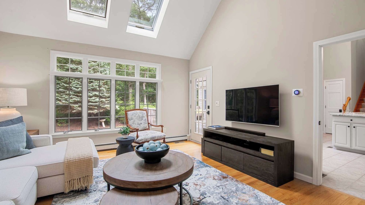 Photo of Livingroom in East Dennis