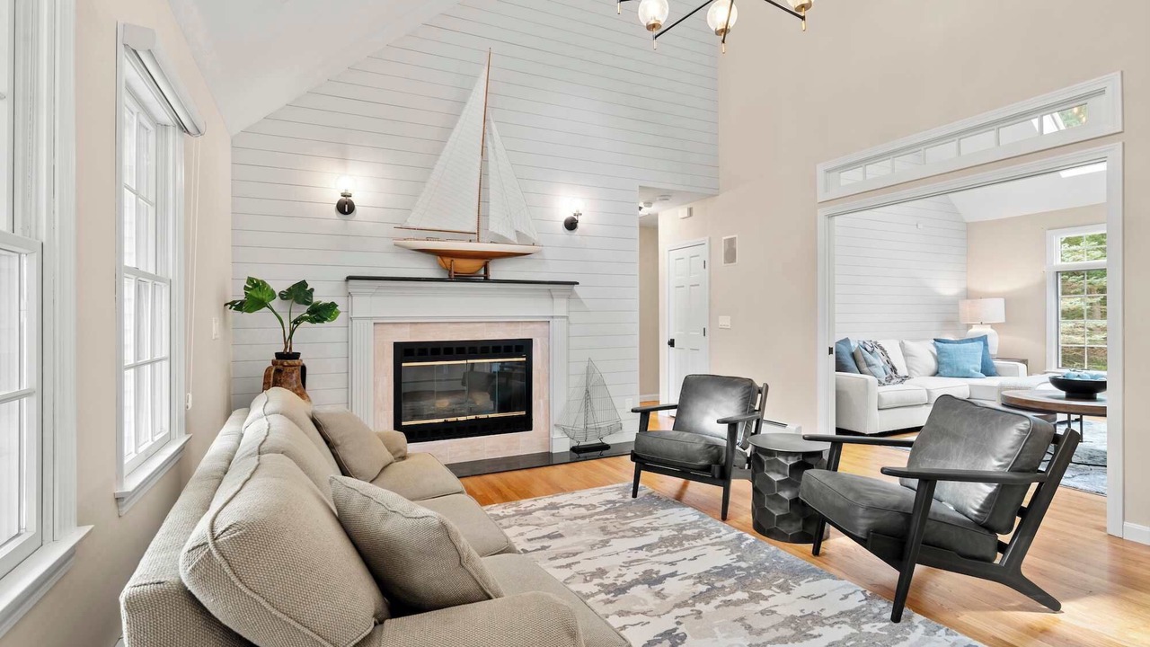 Photo of Livingroom in East Dennis