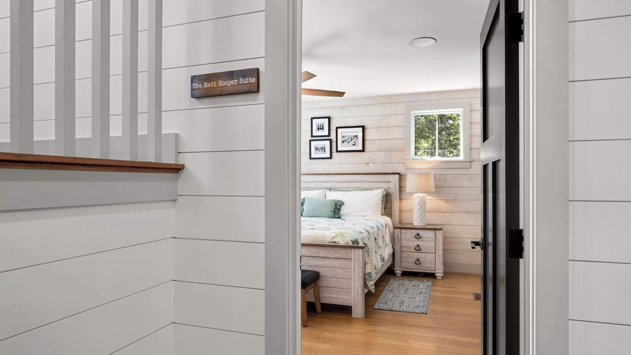 Photo of Bedroom in Dennis