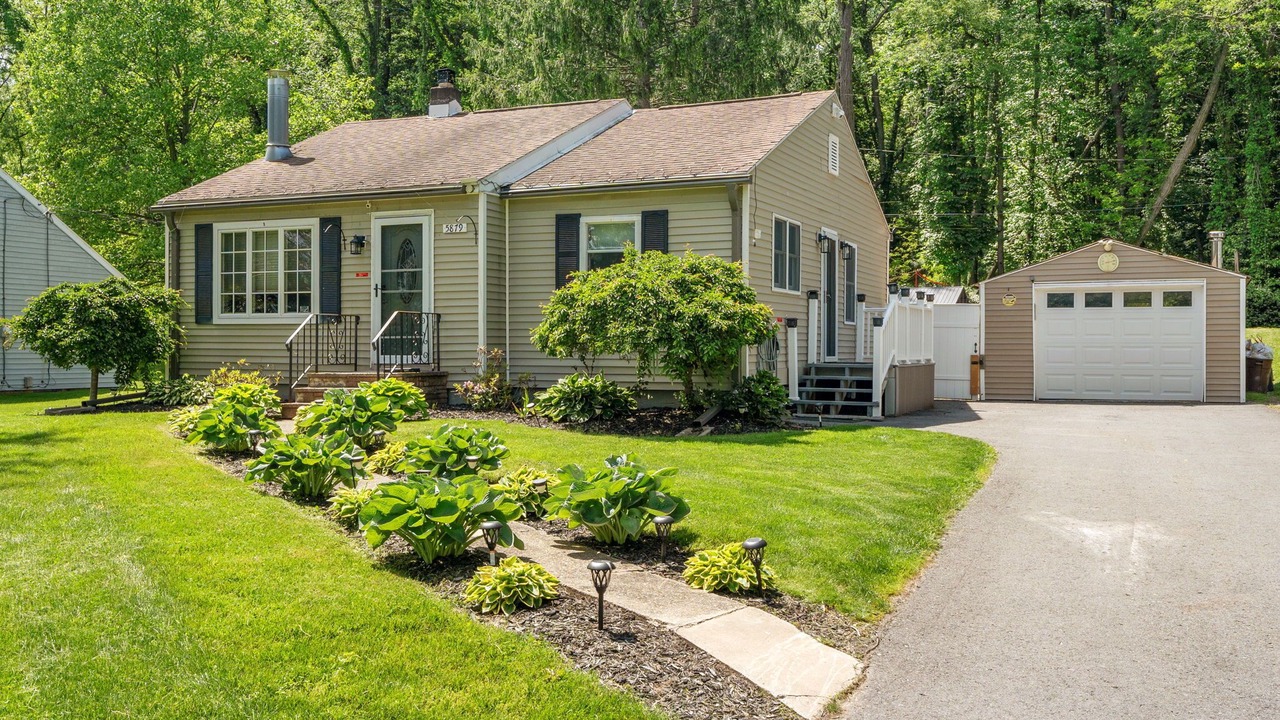 Photo of Outdoor in Auburn