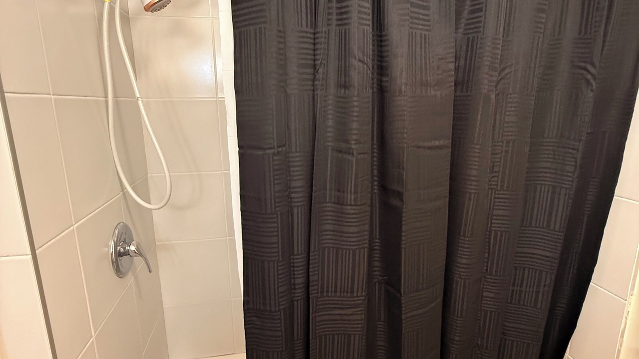 Photo of Bathroom in Weequahic