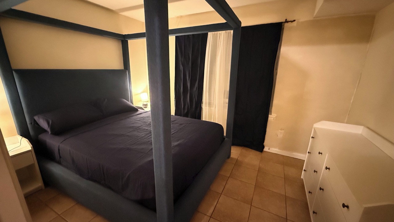 Photo of Bedroom in Weequahic