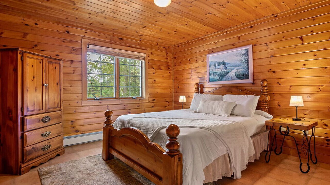 Photo of Bedroom in Bethel
