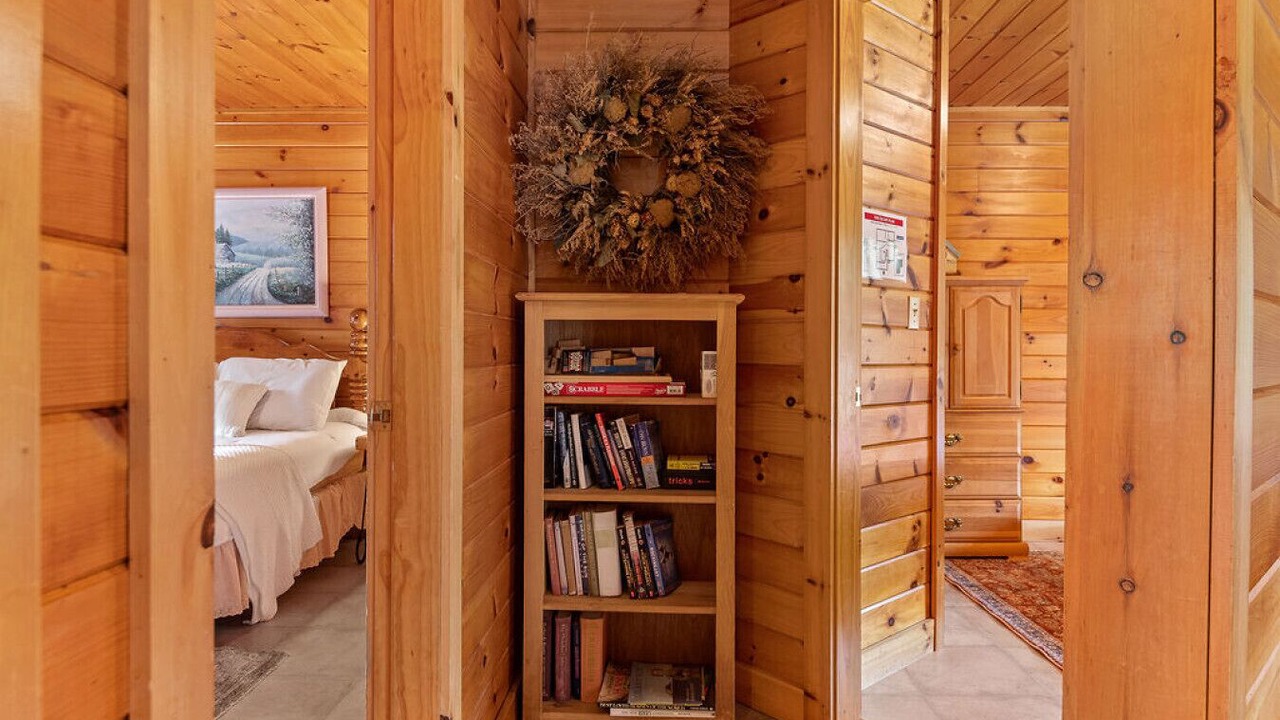 Photo of Bedroom in Bethel