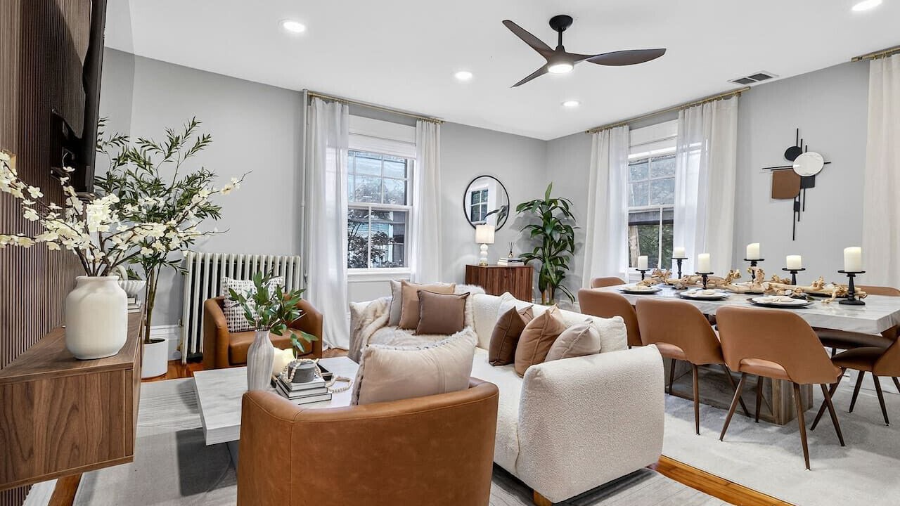 Photo of Livingroom in Mid-Cambridge
