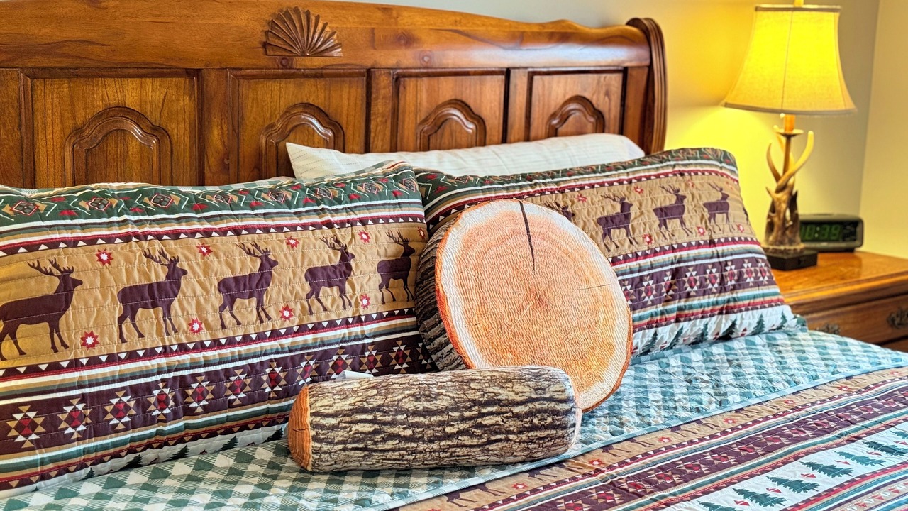 Photo of Bedroom in Moultonborough