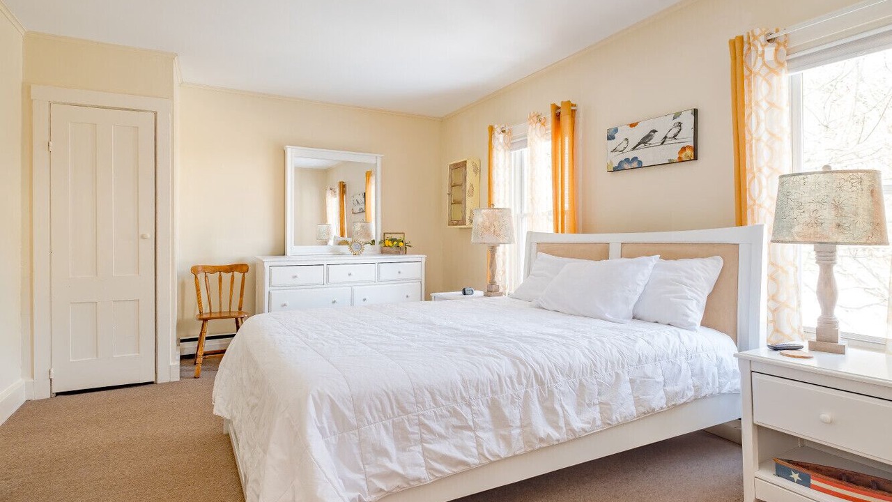 Photo of Bedroom in Topsham