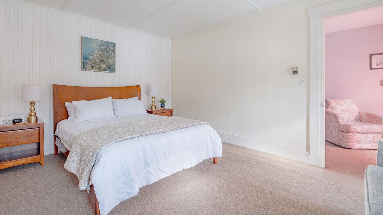 Photo of Bedroom in Topsham