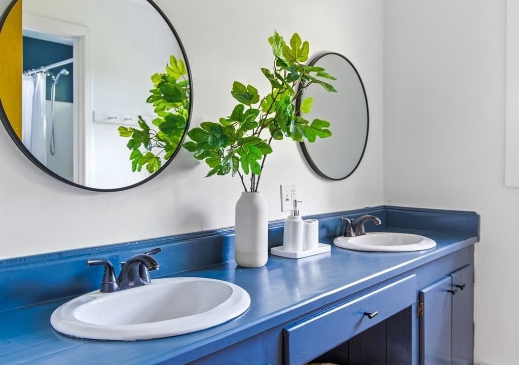 Photo of Bathroom in Johnson