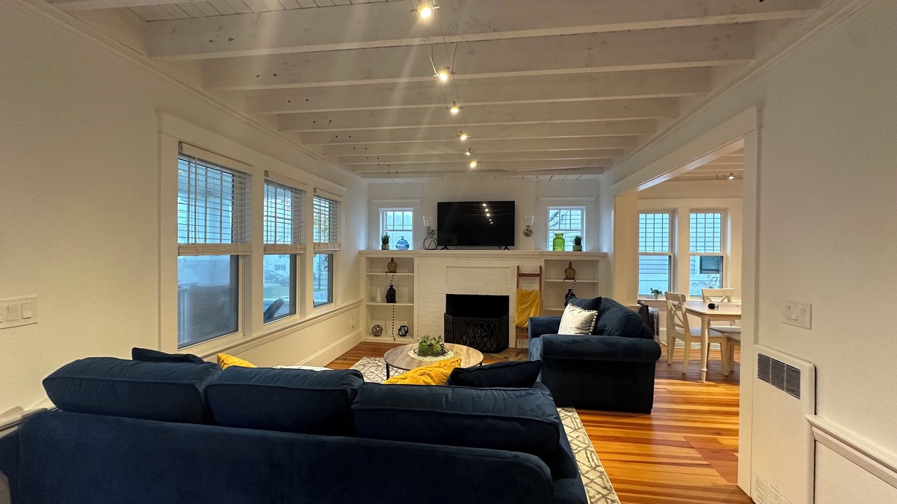 Photo of Livingroom in Hyannis